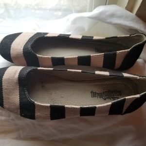 Root Collective ballet flats